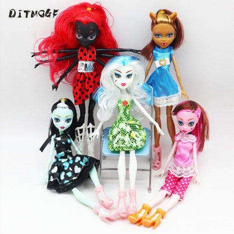 High Quality Fasion Dolls Draculaura/Clawdeen Wolf/ Frankie Stein / Black WYDOWNA Spider Moveable Body Girls Toys Gift